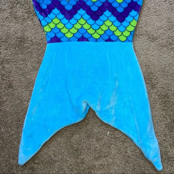 💋Bundle 4 items for $20. Add items💋 to a bundle - Picture 2 of 7